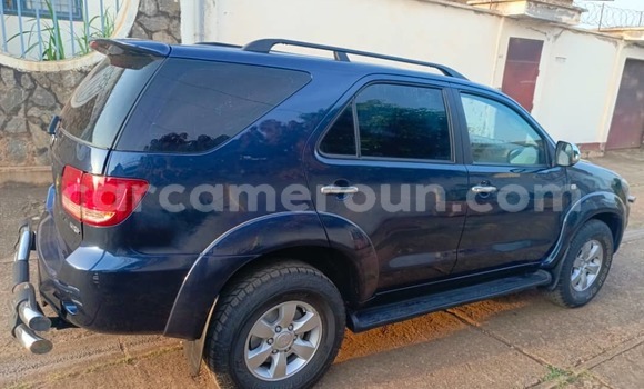 Buy Used Toyota Fortuner Blue Car in Yaounde in Central Cameroon Buy Used Toyota Fortuner Blue Car in Yaounde in Central Cameroon