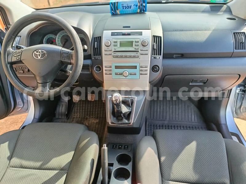 Big with watermark toyota corolla verso central cameroon yaounde 21831