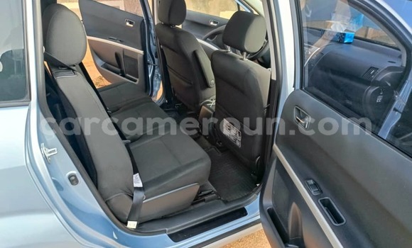 Acheter Occasion Voiture Toyota Corolla Verso Bleu à Yaoundé, Central Cameroon Acheter Occasion Voiture Toyota Corolla Verso Bleu à Yaoundé, Central Cameroon