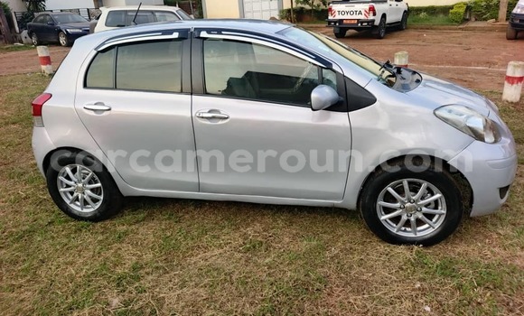 Acheter Occasion Voiture Toyota Vitz Beige à Yaoundé, Central Cameroon Acheter Occasion Voiture Toyota Vitz Beige à Yaoundé, Central Cameroon