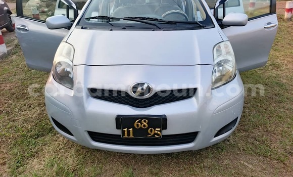 Acheter Occasion Voiture Toyota Vitz Beige à Yaoundé, Central Cameroon Acheter Occasion Voiture Toyota Vitz Beige à Yaoundé, Central Cameroon
