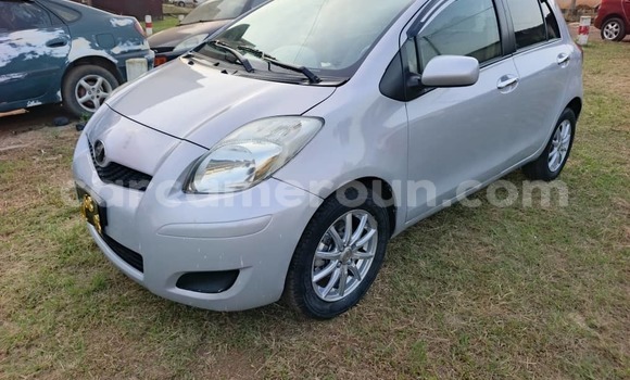 Acheter Occasion Voiture Toyota Vitz Beige à Yaoundé, Central Cameroon Acheter Occasion Voiture Toyota Vitz Beige à Yaoundé, Central Cameroon