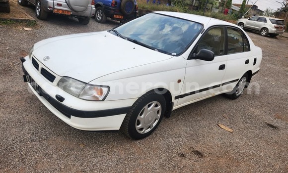 Acheter Occasion Voiture Toyota Carina E Blanc à Yaoundé, Central Cameroon Acheter Occasion Voiture Toyota Carina E Blanc à Yaoundé, Central Cameroon
