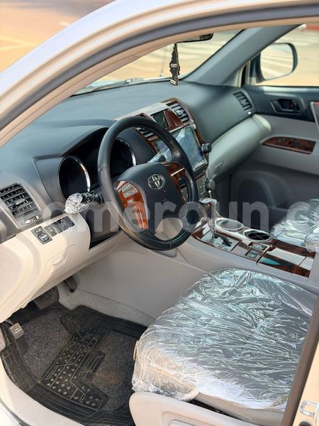 Big with watermark toyota highlander central cameroon yaounde 21841
