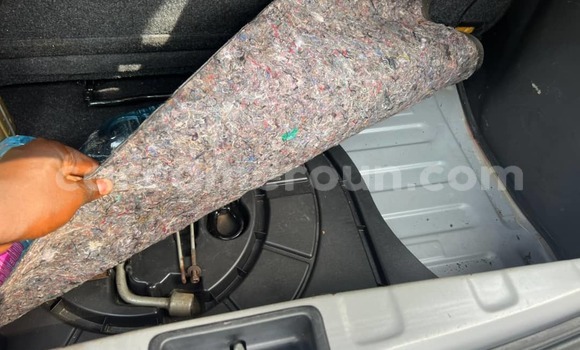 Buy Used Toyota Yaris Brown Car in Yaounde in Central Cameroon Buy Used Toyota Yaris Brown Car in Yaounde in Central Cameroon