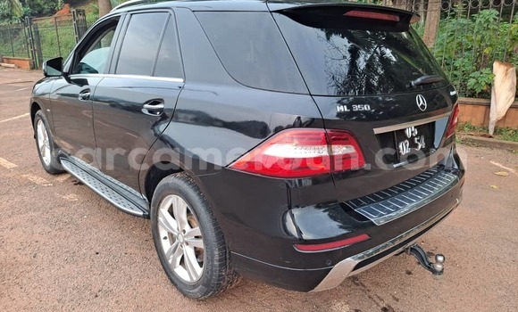 Sayi Na hannu Mercedes‒Benz ML–Class Black Mota in Yaounde a Babban Kamaru Sayi Na hannu Mercedes‒Benz ML–Class Black Mota in Yaounde a Babban Kamaru