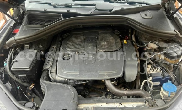 Sayi Na hannu Mercedes‒Benz ML–Class Black Mota in Yaounde a Babban Kamaru Sayi Na hannu Mercedes‒Benz ML–Class Black Mota in Yaounde a Babban Kamaru