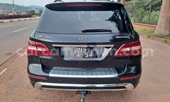 Sayi Na hannu Mercedes‒Benz ML–Class Black Mota in Yaounde a Babban Kamaru Sayi Na hannu Mercedes‒Benz ML–Class Black Mota in Yaounde a Babban Kamaru