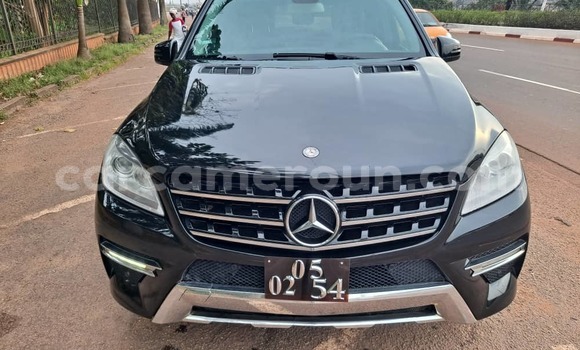 Sayi Na hannu Mercedes‒Benz ML–Class Black Mota in Yaounde a Babban Kamaru Sayi Na hannu Mercedes‒Benz ML–Class Black Mota in Yaounde a Babban Kamaru