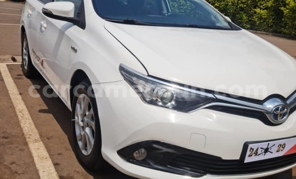 Acheter Occasion Voiture Toyota Auris Blanc à Yaoundé, Central Cameroon Acheter Occasion Voiture Toyota Auris Blanc à Yaoundé, Central Cameroon