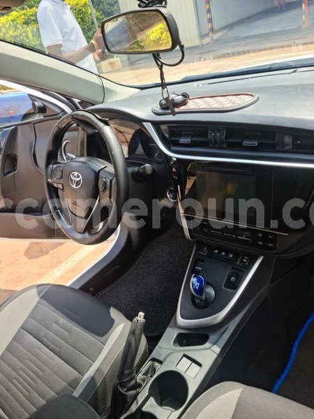 Big with watermark toyota auris central cameroon yaounde 21847