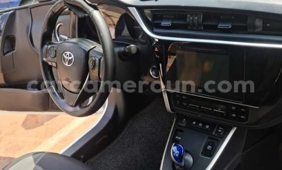 Acheter Occasion Voiture Toyota Auris Blanc à Yaoundé, Central Cameroon Acheter Occasion Voiture Toyota Auris Blanc à Yaoundé, Central Cameroon