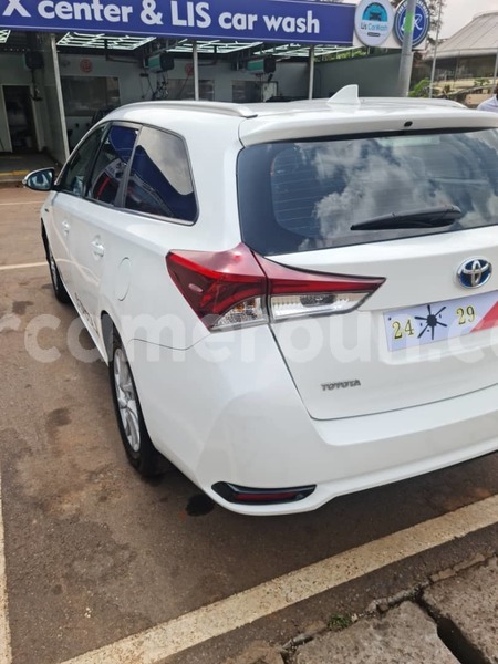 Big with watermark toyota auris central cameroon yaounde 21847