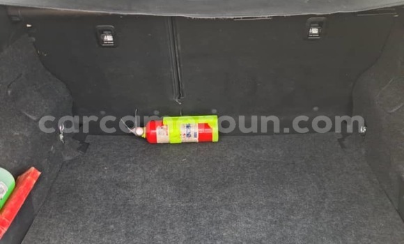 Acheter Occasion Voiture Toyota Auris Blanc à Yaoundé, Central Cameroon Acheter Occasion Voiture Toyota Auris Blanc à Yaoundé, Central Cameroon