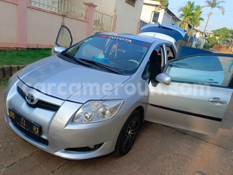 Big with watermark toyota auris central cameroon yaounde 21848