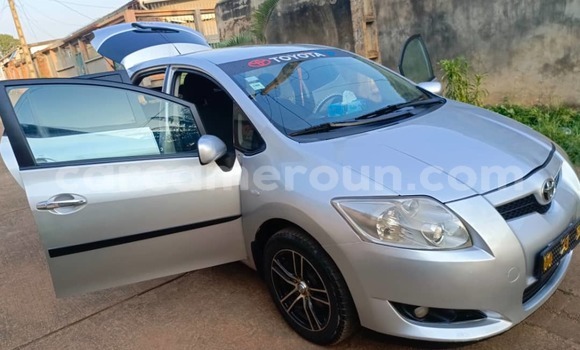 Acheter Occasion Voiture Toyota Auris Gris à Yaoundé, Central Cameroon Acheter Occasion Voiture Toyota Auris Gris à Yaoundé, Central Cameroon