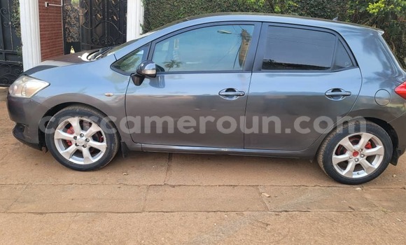 Acheter Occasion Voiture Toyota Auris Gris à Yaoundé, Central Cameroon Acheter Occasion Voiture Toyota Auris Gris à Yaoundé, Central Cameroon