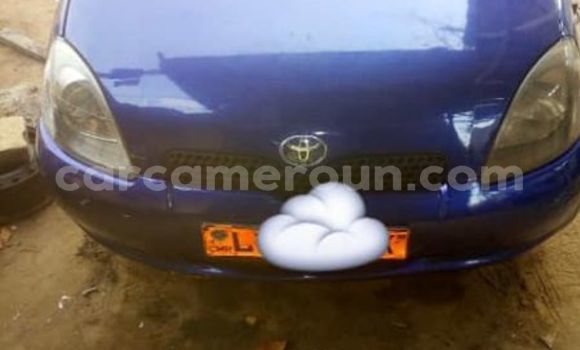 Sayi Na hannu Toyota Yaris Blue Mota in Douala a Ƙasar Kamaru Sayi Na hannu Toyota Yaris Blue Mota in Douala a Ƙasar Kamaru