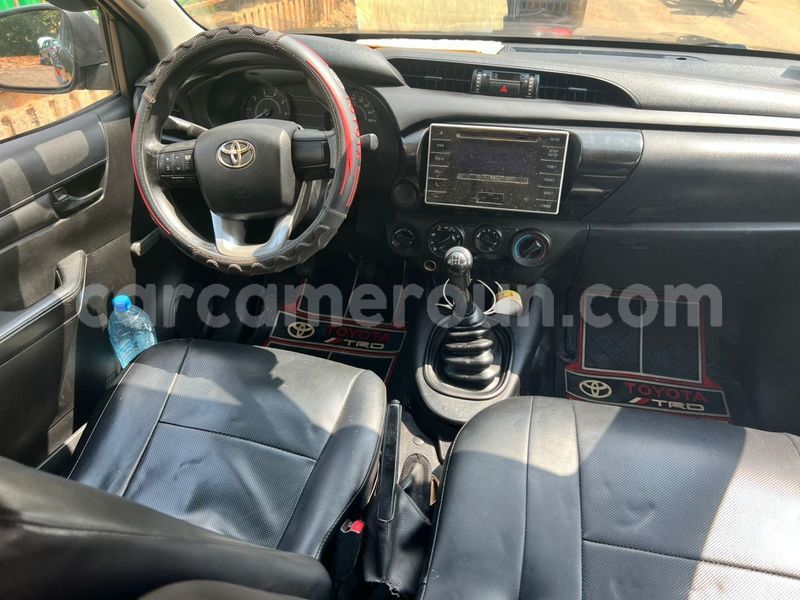Big with watermark toyota hilux central cameroon yaounde 21853