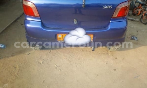 Sayi Na hannu Toyota Yaris Blue Mota in Douala a Ƙasar Kamaru Sayi Na hannu Toyota Yaris Blue Mota in Douala a Ƙasar Kamaru