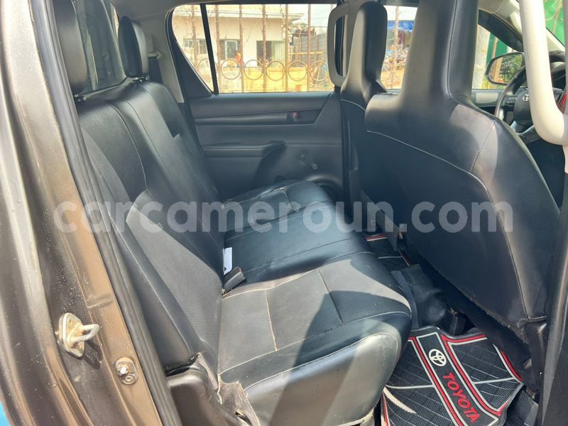 Big with watermark toyota hilux central cameroon yaounde 21853