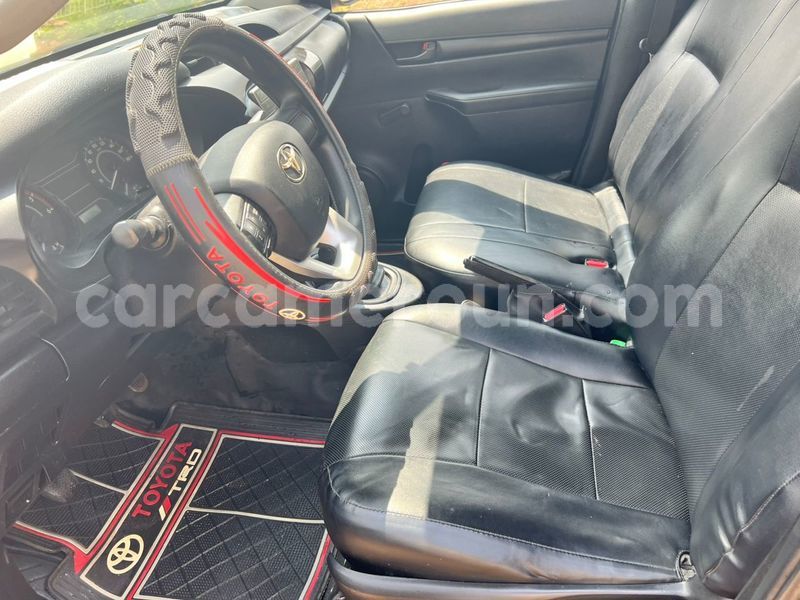 Big with watermark toyota hilux central cameroon yaounde 21853