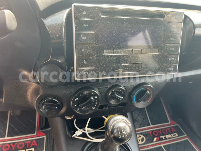 Big with watermark toyota hilux central cameroon yaounde 21853