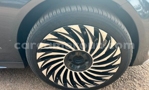 Buy Used Mercedes‒Benz C–Class Black Car in Yaounde in Central Cameroon Buy Used Mercedes‒Benz C–Class Black Car in Yaounde in Central Cameroon