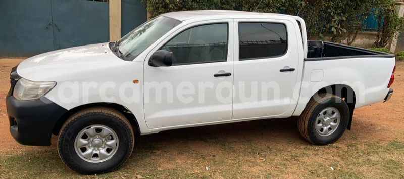 Big with watermark toyota hilux central cameroon yaounde 21855
