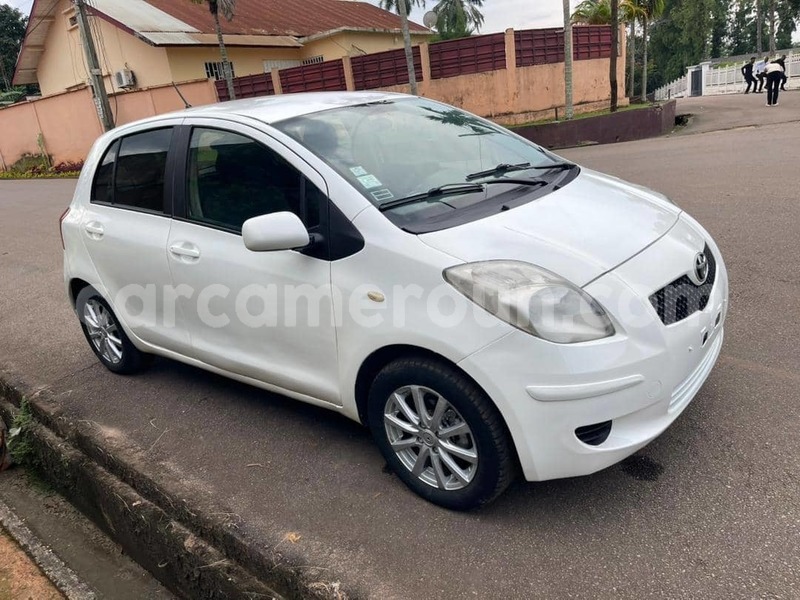 Big with watermark toyota vitz central cameroon yaounde 21856