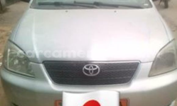 Sayi Na hannu Toyota Corolla Azurfa Mota in Douala a Ƙasar Kamaru Sayi Na hannu Toyota Corolla Azurfa Mota in Douala a Ƙasar Kamaru