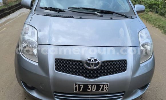 Sayi Na hannu Toyota Yaris Azurfa Mota in Yaounde a Babban Kamaru Sayi Na hannu Toyota Yaris Azurfa Mota in Yaounde a Babban Kamaru