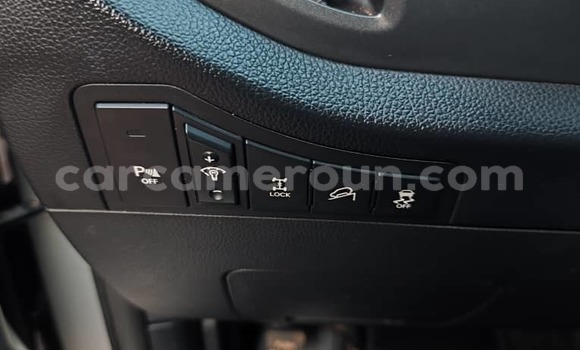 Acheter Occasion Voiture Kia Sportage Gris à Yaoundé, Central Cameroon Acheter Occasion Voiture Kia Sportage Gris à Yaoundé, Central Cameroon