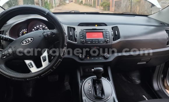 Acheter Occasion Voiture Kia Sportage Gris à Yaoundé, Central Cameroon Acheter Occasion Voiture Kia Sportage Gris à Yaoundé, Central Cameroon