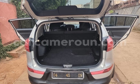 Acheter Occasion Voiture Kia Sportage Gris à Yaoundé, Central Cameroon Acheter Occasion Voiture Kia Sportage Gris à Yaoundé, Central Cameroon