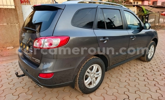 Buy Used Hyundai Santa Fe Black Car in Yaounde in Central Cameroon Buy Used Hyundai Santa Fe Black Car in Yaounde in Central Cameroon
