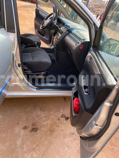 Big with watermark toyota avensis verso central cameroon yaounde 21880