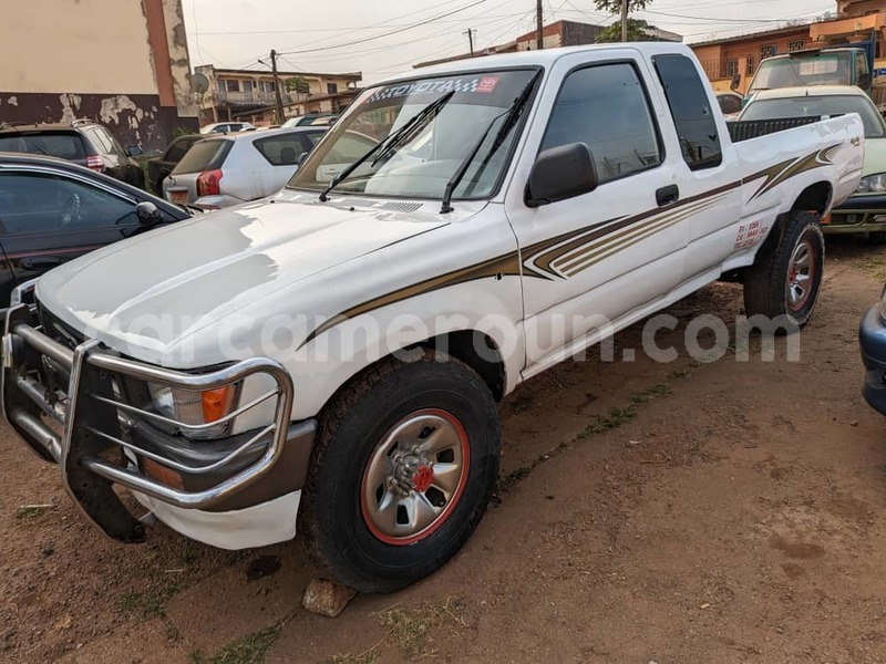 Big with watermark toyota hilux central cameroon yaounde 21881