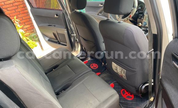 Acheter Occasion Voiture Toyota Avensis Verso Gris à Yaoundé, Central Cameroon Acheter Occasion Voiture Toyota Avensis Verso Gris à Yaoundé, Central Cameroon