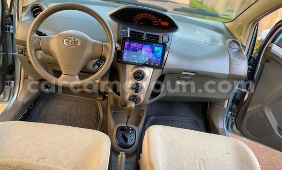 Acheter Occasion Voiture Toyota Yaris Gris à Yaoundé, Central Cameroon Acheter Occasion Voiture Toyota Yaris Gris à Yaoundé, Central Cameroon