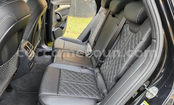 Acheter Occasion Voiture Audi Q5 Noir à Yaoundé, Central Cameroon Acheter Occasion Voiture Audi Q5 Noir à Yaoundé, Central Cameroon