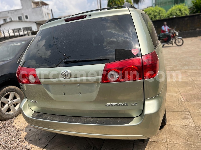 Big with watermark toyota sienna littoral cameroon douala 21891
