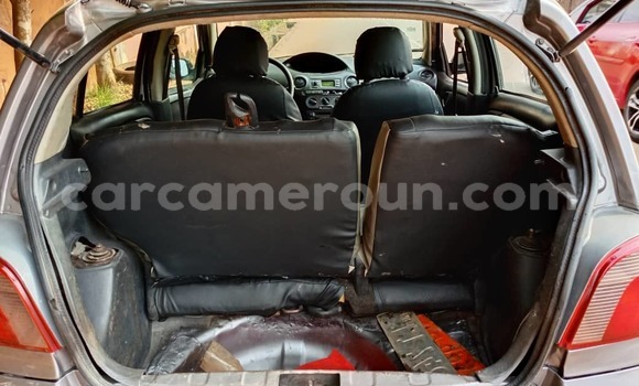 Acheter Occasion Voiture Toyota Yaris Marron à Yaoundé, Central Cameroon Acheter Occasion Voiture Toyota Yaris Marron à Yaoundé, Central Cameroon