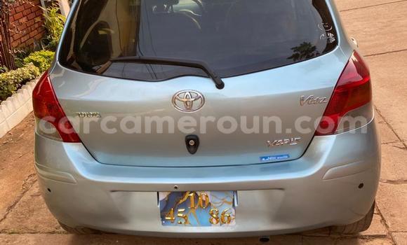 Sayi Na hannu Toyota Vitz Blue Mota in Yaounde a Babban Kamaru Sayi Na hannu Toyota Vitz Blue Mota in Yaounde a Babban Kamaru