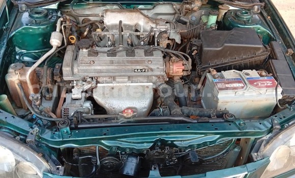 Sayi Na hannu Toyota Avensis Green Mota in Yaounde a Babban Kamaru Sayi Na hannu Toyota Avensis Green Mota in Yaounde a Babban Kamaru