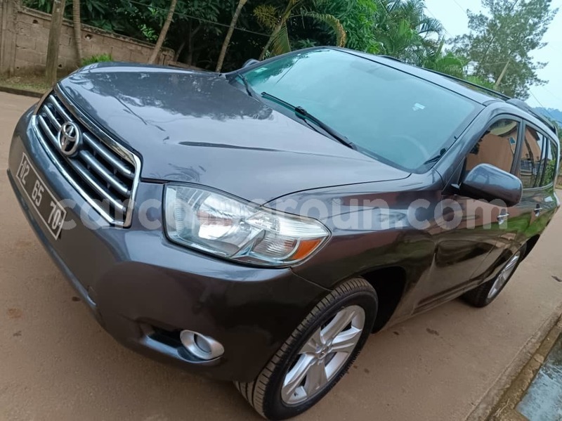 Big with watermark toyota highlander central cameroon yaounde 21900