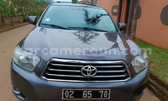 Acheter Occasion Voiture Toyota Highlander Marron à Yaoundé, Central Cameroon Acheter Occasion Voiture Toyota Highlander Marron à Yaoundé, Central Cameroon