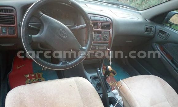 Sayi Na hannu Toyota Avensis Azurfa Mota in Yaounde a Babban Kamaru Sayi Na hannu Toyota Avensis Azurfa Mota in Yaounde a Babban Kamaru