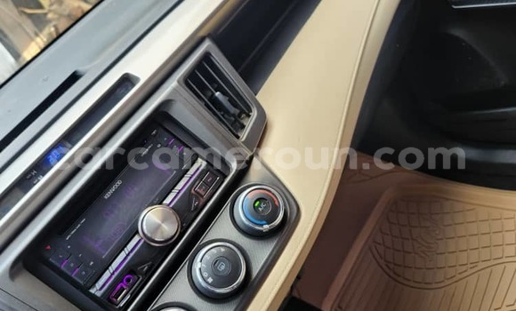 Acheter Occasion Voiture Toyota RAV4 Gris à Yaoundé, Central Cameroon Acheter Occasion Voiture Toyota RAV4 Gris à Yaoundé, Central Cameroon