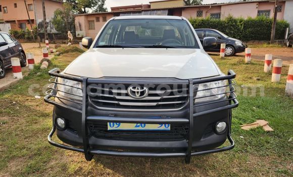 Acheter Occasion Voiture Toyota Hilux Blanc à Yaoundé, Central Cameroon Acheter Occasion Voiture Toyota Hilux Blanc à Yaoundé, Central Cameroon